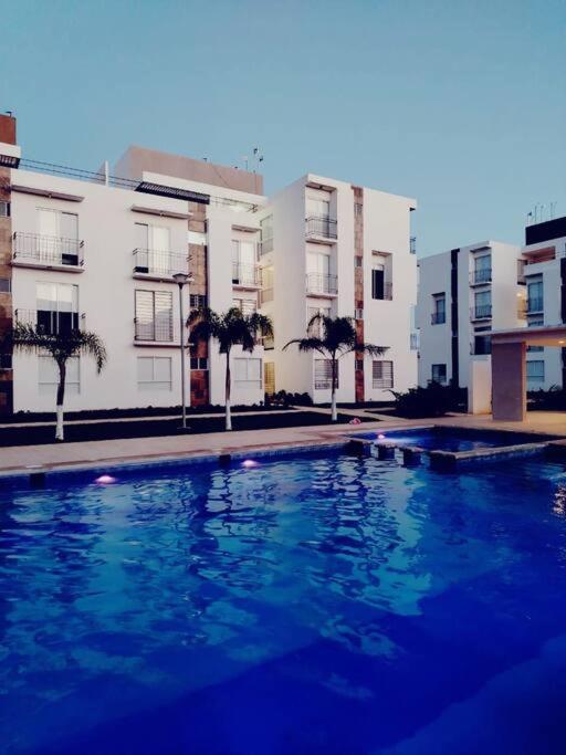 Apartamento Xaman Ha Vacacional Con Piscina