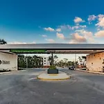 Xaman Ha Alojamiento Vacacional Con Piscina